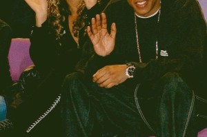 NBA场边观众展现热情|_新浪体育_新浪新闻