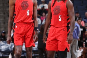 开拓者三杀灰熊！霍勒迪35分5板11助，格兰特30分9板，罗威20+11|三分球|罗伯特·威廉姆斯三世|罗伯特-威廉姆斯|波特兰开拓者队|孟菲斯灰熊_新浪新闻