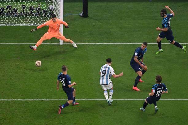 1670968876801072316.jpg 1245587292-612x612.jpg